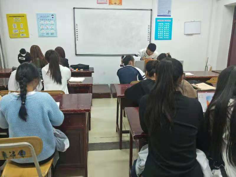 学风建设 音乐学院十一月六日特色晚自习2.jpg